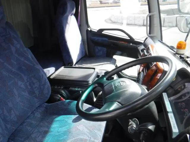 日野レンジャーセルフクレーン4段増トン（6t・8t）[写真05]