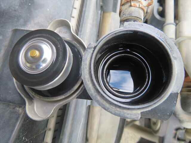 いすゞフォワード深ダンプ（土砂禁ダンプ）中型（4t）[写真21]