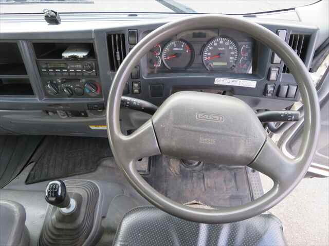 いすゞフォワード深ダンプ（土砂禁ダンプ）中型（4t）[写真24]