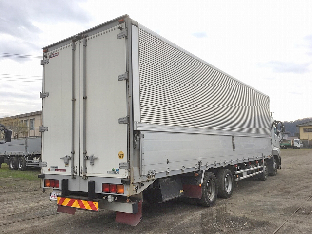 三菱ふそうスーパーグレートアルミウイング大型（10t）[写真02]