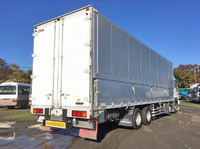 いすゞギガアルミウイング大型（10t）[写真02]