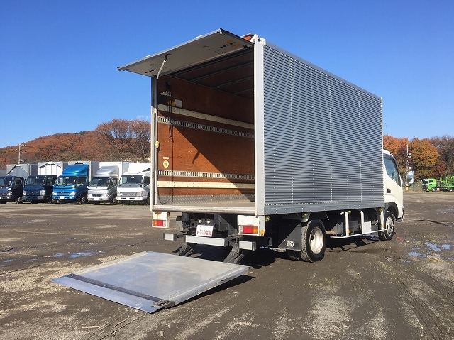 日野デュトロアルミバン小型（2t・3t）[写真02]