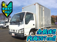 いすゞエルフアルミバン小型（2t・3t）[写真01]