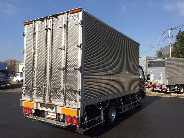 日野デュトロアルミバン小型（2t・3t）[写真02]