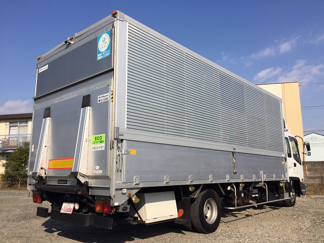 いすゞフォワードアルミウイング中型（4t）[写真02]