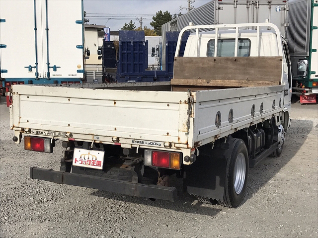 日産アトラス平ボディ小型（2t・3t）[写真02]