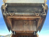 いすゞエルフパッカー車（塵芥車）小型（2t・3t）[写真13]