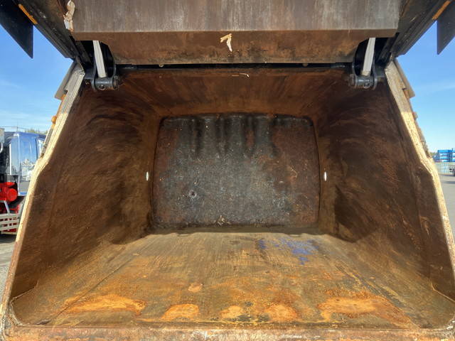 いすゞエルフパッカー車（塵芥車）小型（2t・3t）[写真14]