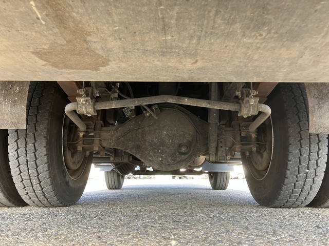 いすゞエルフパッカー車（塵芥車）小型（2t・3t）[写真25]