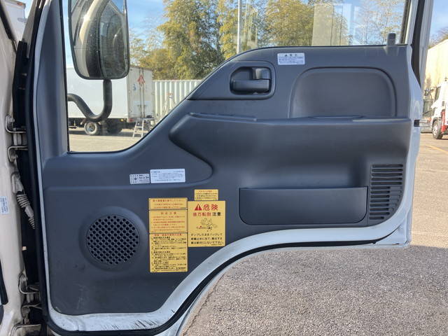 いすゞエルフパッカー車（塵芥車）小型（2t・3t）[写真31]