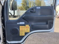 いすゞエルフパッカー車（塵芥車）小型（2t・3t）[写真31]