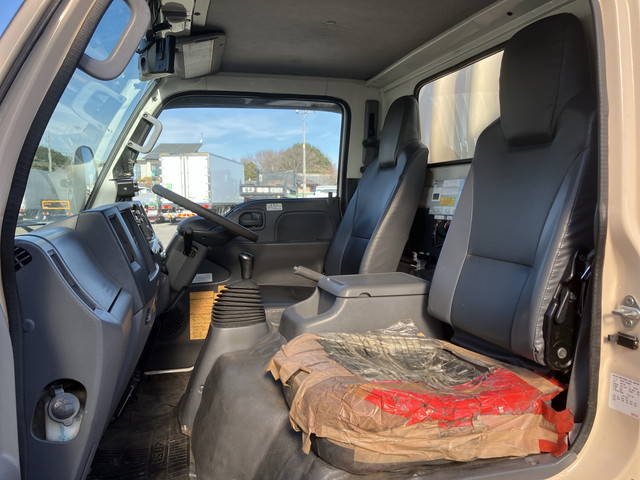 いすゞエルフパッカー車（塵芥車）小型（2t・3t）[写真34]