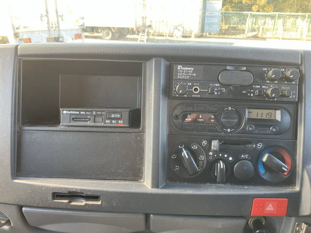 いすゞエルフパッカー車（塵芥車）小型（2t・3t）[写真39]