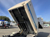 いすゞエルフパッカー車（塵芥車）小型（2t・3t）[写真05]