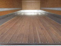 日野デュトロアルミバン小型（2t・3t）[写真15]