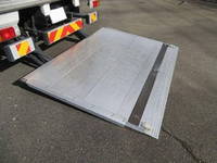 日野デュトロアルミバン小型（2t・3t）[写真09]