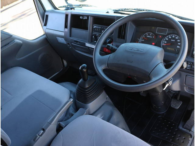 いすゞエルフ平ボディ小型（2t・3t）[写真16]