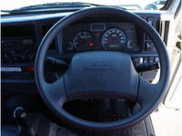 いすゞエルフ平ボディ小型（2t・3t）[写真18]