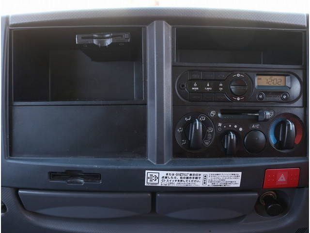 いすゞエルフ平ボディ小型（2t・3t）[写真20]