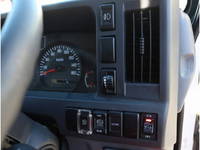 いすゞエルフ平ボディ小型（2t・3t）[写真23]