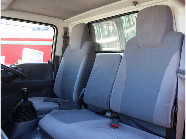 いすゞエルフ平ボディ小型（2t・3t）[写真24]