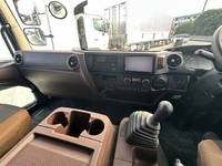 日野レンジャー冷凍車（冷蔵車）中型（4t）[写真12]