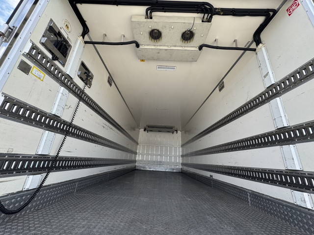 日野レンジャー冷凍車（冷蔵車）中型（4t）[写真25]