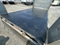 三菱ふそうキャンターダンプ小型（2t・3t）[写真14]