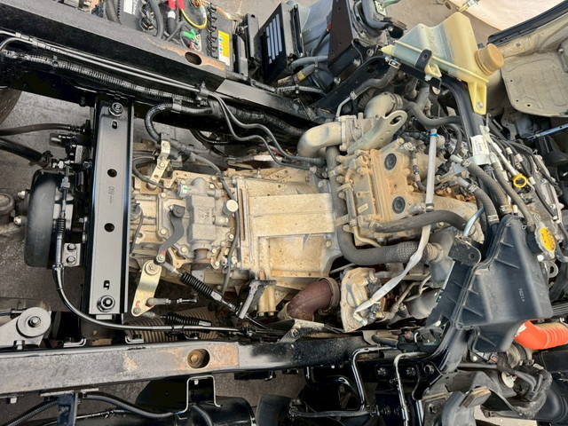 三菱ふそうキャンターダンプ小型（2t・3t）[写真23]