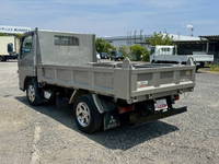三菱ふそうキャンターダンプ小型（2t・3t）[写真05]