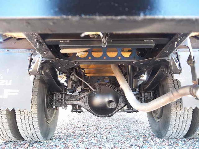 いすゞエルフクレーン3段小型（2t・3t）[写真25]