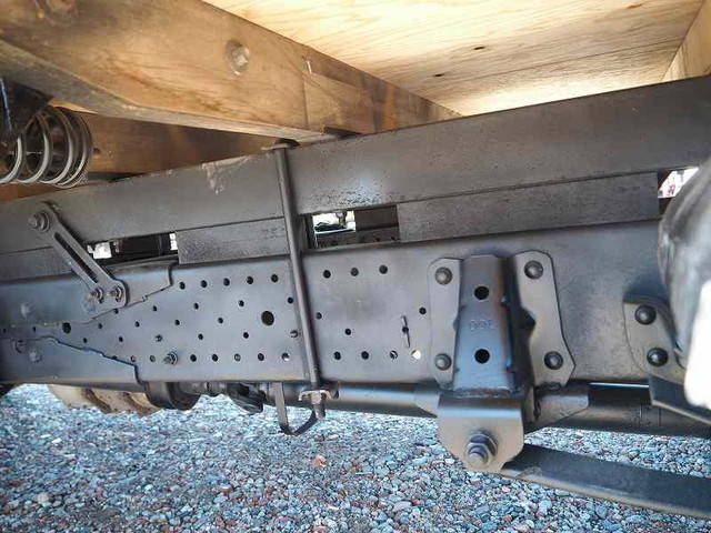 いすゞエルフクレーン3段小型（2t・3t）[写真27]