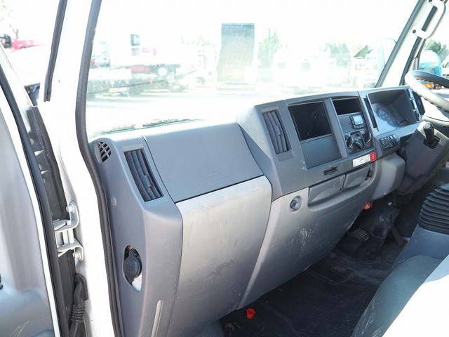 いすゞエルフクレーン3段小型（2t・3t）[写真32]