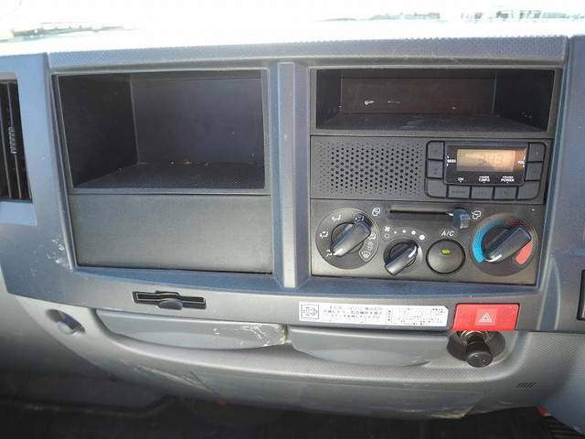 いすゞエルフクレーン3段小型（2t・3t）[写真37]