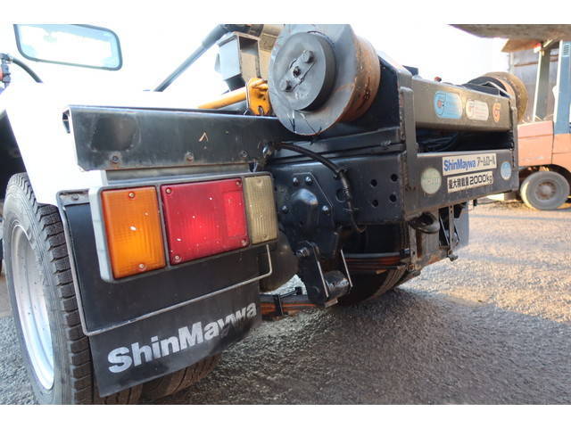 いすゞエルフコンテナ専用車小型（2t・3t）[写真11]