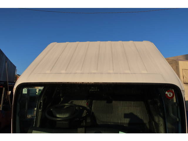 いすゞエルフコンテナ専用車小型（2t・3t）[写真18]