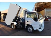 いすゞエルフコンテナ専用車小型（2t・3t）[写真01]