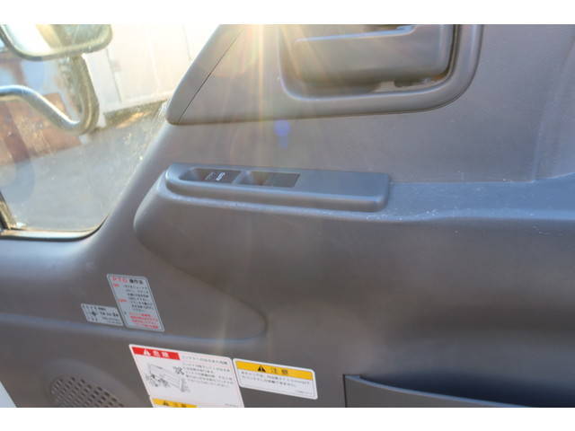 いすゞエルフコンテナ専用車小型（2t・3t）[写真20]