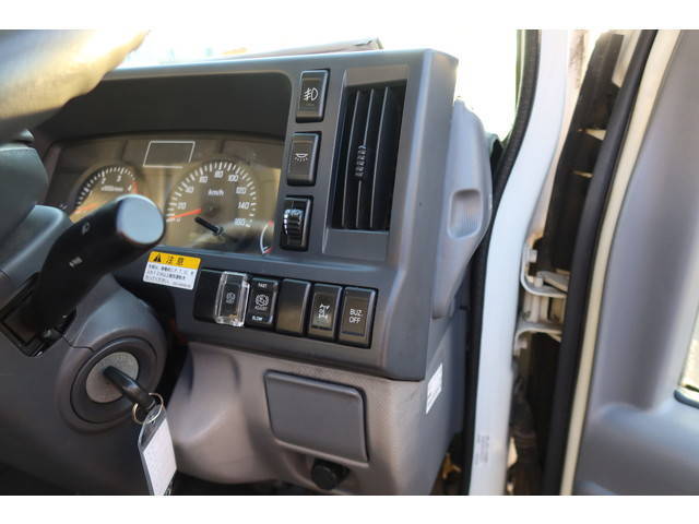 いすゞエルフコンテナ専用車小型（2t・3t）[写真22]