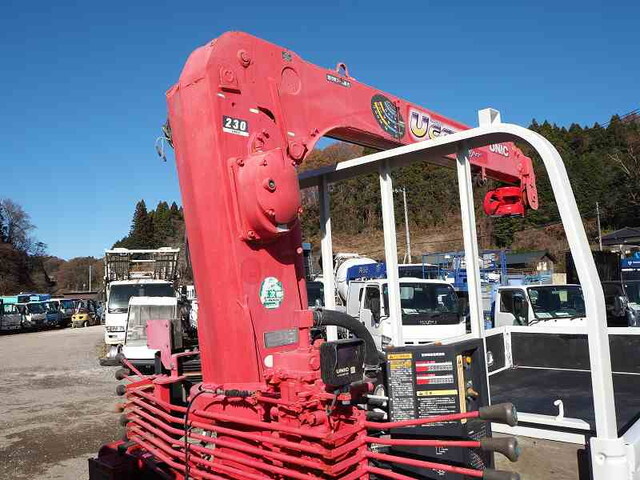 いすゞエルフクレーン3段小型（2t・3t）[写真16]