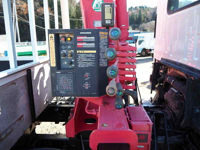 いすゞエルフクレーン3段小型（2t・3t）[写真18]