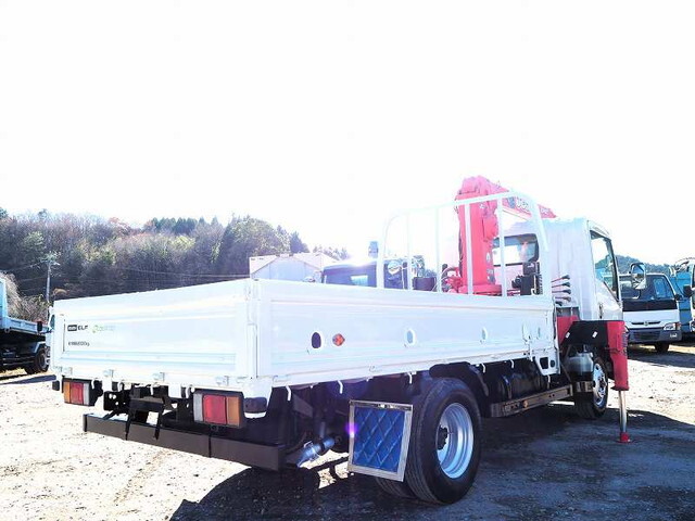 いすゞエルフクレーン3段小型（2t・3t）[写真02]