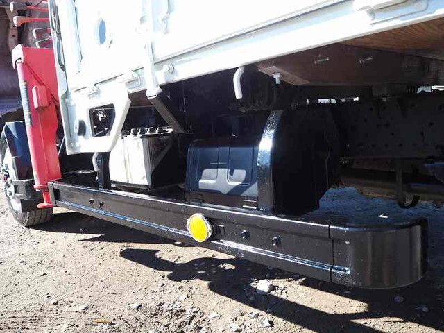 いすゞエルフクレーン3段小型（2t・3t）[写真24]