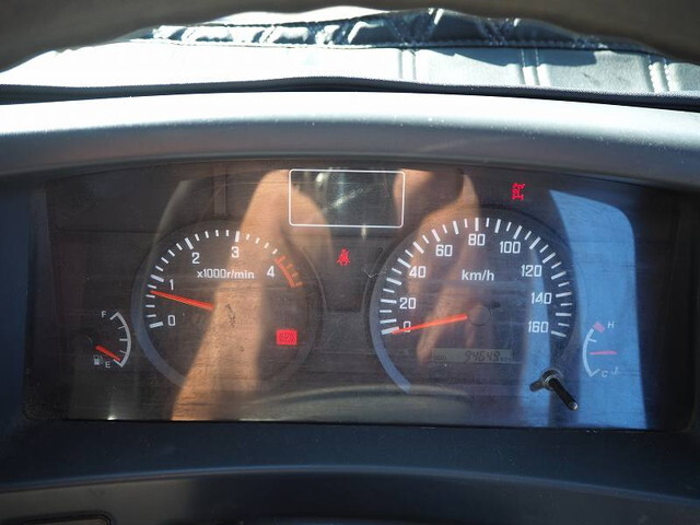 いすゞエルフクレーン3段小型（2t・3t）[写真38]