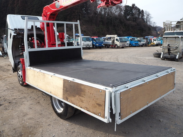 三菱ふそうキャンタークレーン4段小型（2t・3t）[写真11]