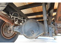 いすゞエルフ平ボディ小型（2t・3t）[写真12]