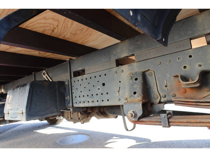 いすゞエルフ平ボディ小型（2t・3t）[写真14]