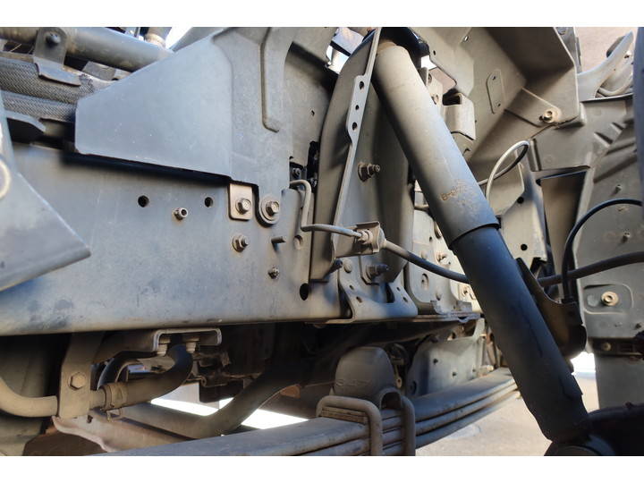 いすゞエルフ平ボディ小型（2t・3t）[写真16]