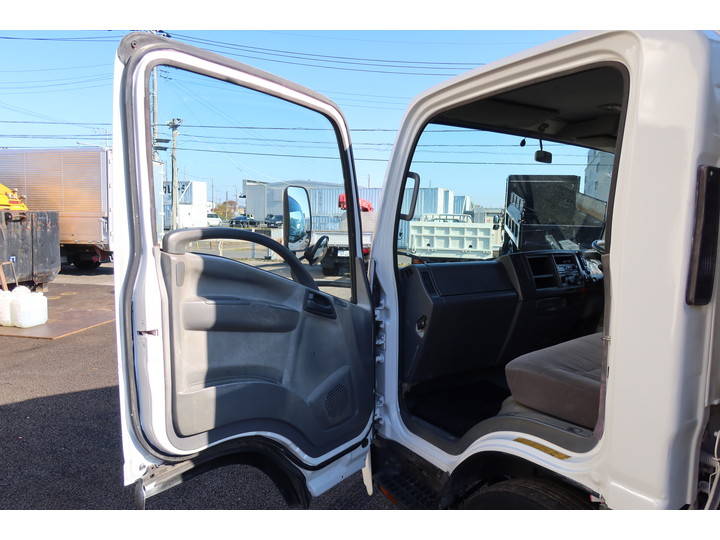 いすゞエルフ平ボディ小型（2t・3t）[写真23]