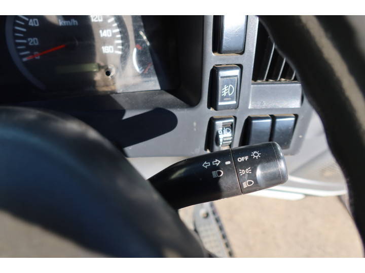 いすゞエルフ平ボディ小型（2t・3t）[写真31]